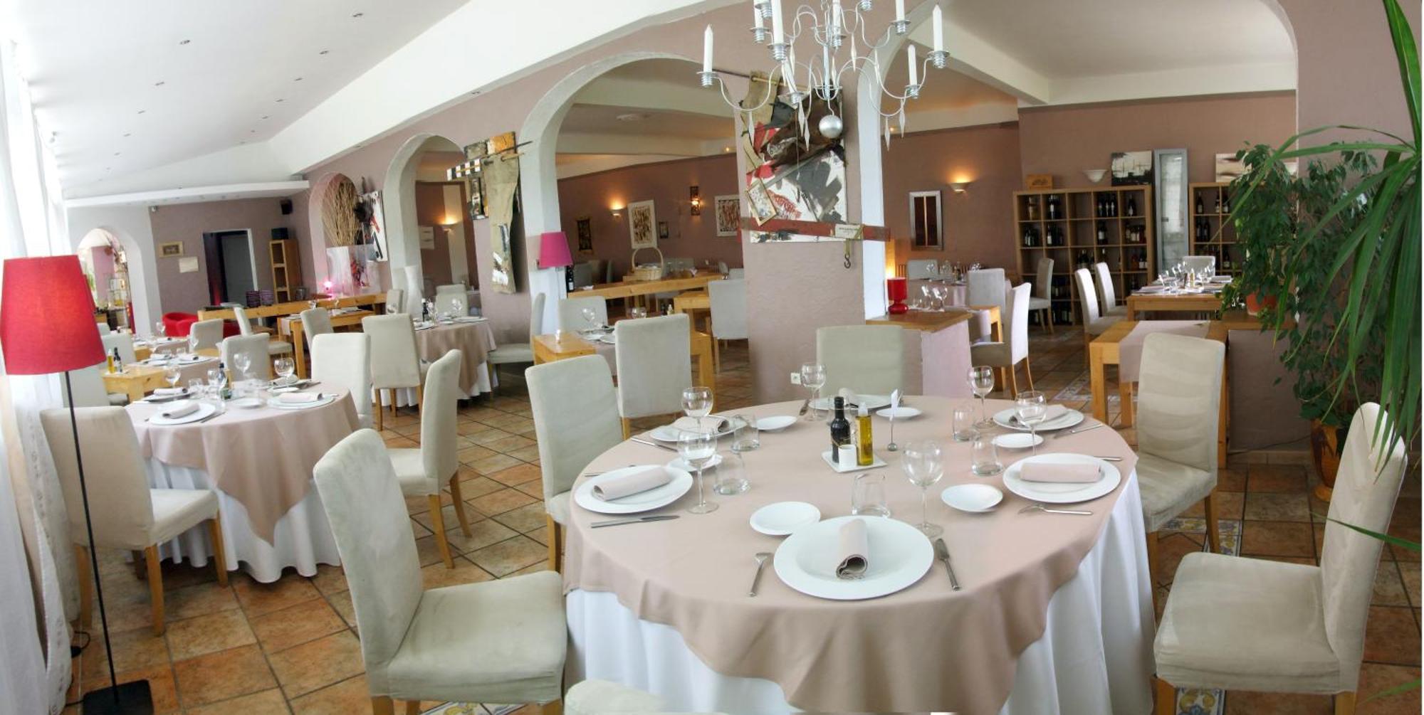 Logis Hotel La Magnanerie - Cote Bistro Aubignosc ภายนอก รูปภาพ