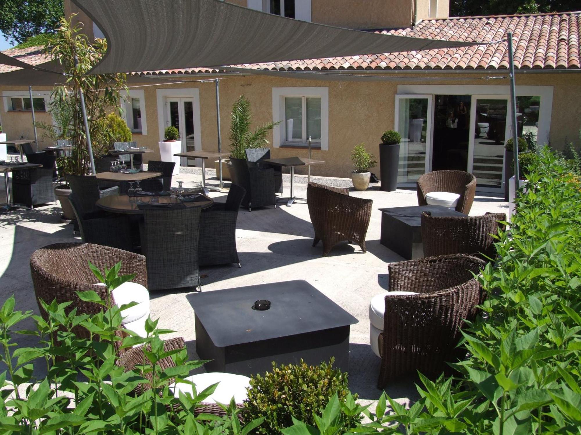 Logis Hotel La Magnanerie - Cote Bistro Aubignosc ภายนอก รูปภาพ