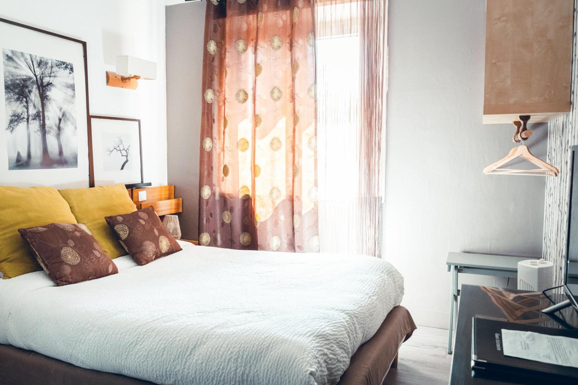 Logis Hotel La Magnanerie - Cote Bistro Aubignosc ภายนอก รูปภาพ