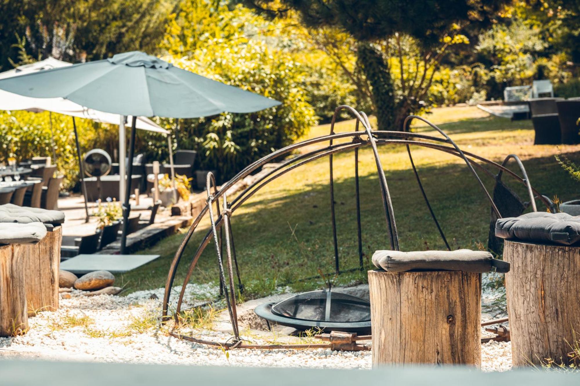 Logis Hotel La Magnanerie - Cote Bistro Aubignosc ภายนอก รูปภาพ