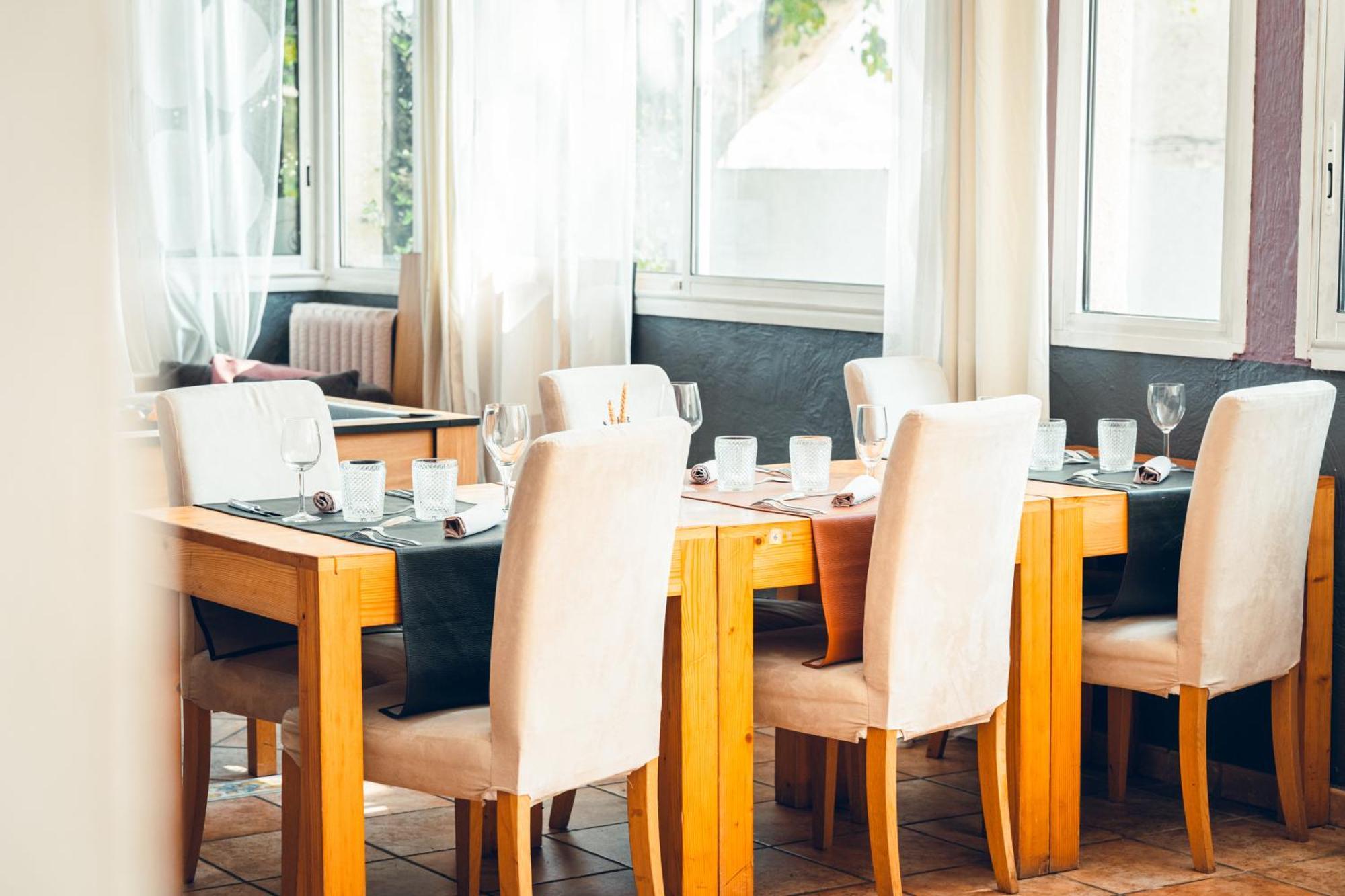 Logis Hotel La Magnanerie - Cote Bistro Aubignosc ภายนอก รูปภาพ