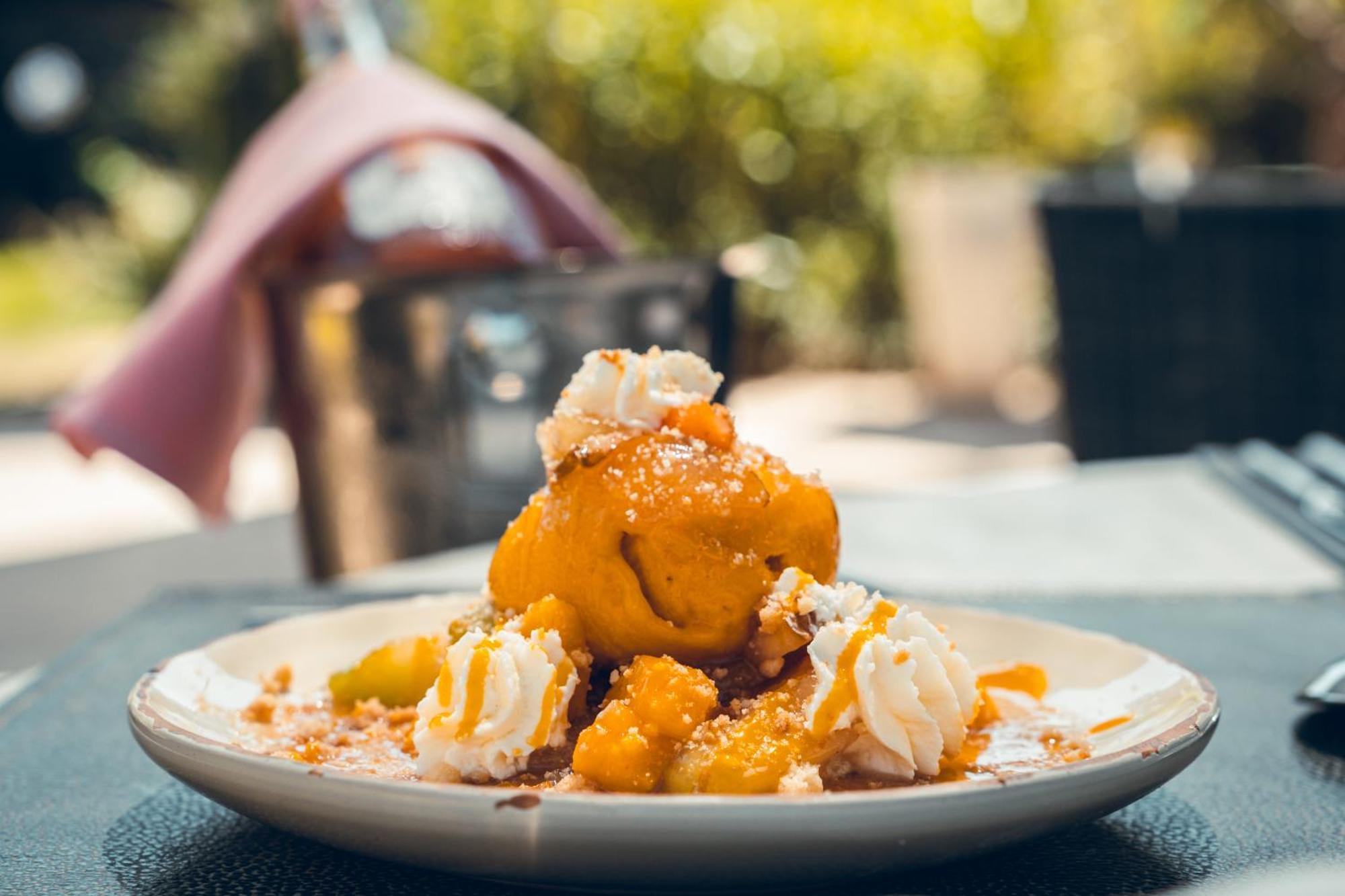 Logis Hotel La Magnanerie - Cote Bistro Aubignosc ภายนอก รูปภาพ