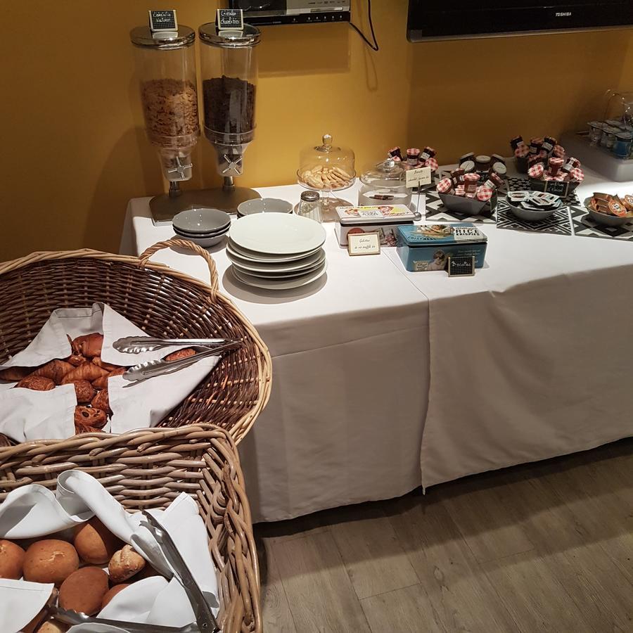 Logis Hotel La Magnanerie - Cote Bistro Aubignosc ภายนอก รูปภาพ